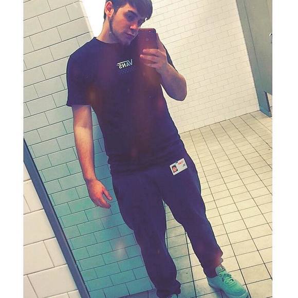 Meet your Posher, Brian - Picture 1 of 1